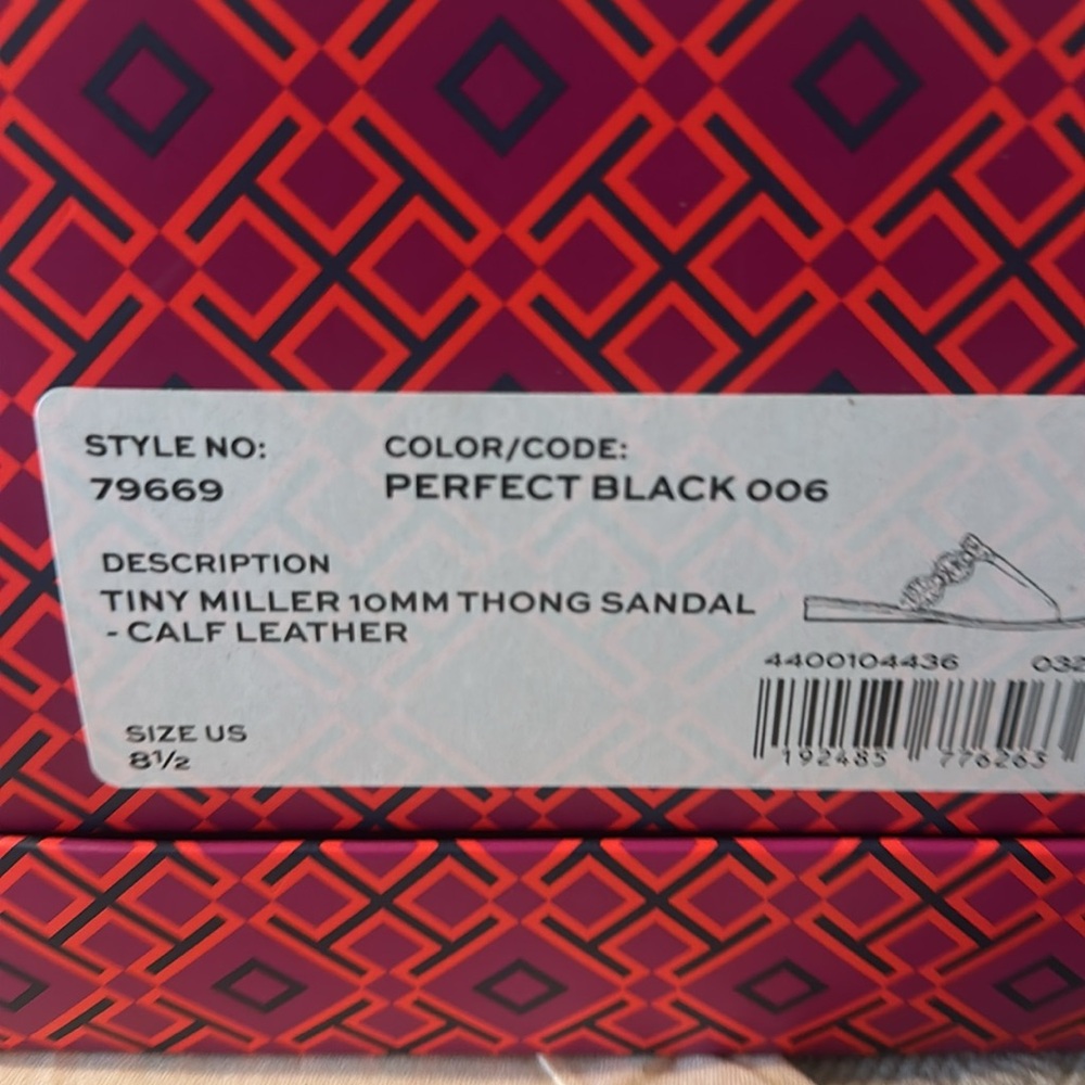 Tory Burch tiny Miller calf leather
Great condition, dust cover & box - Picture 3 of 8